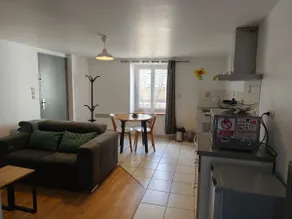 Independent apartment with terrace and garden - Image 2