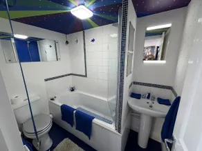 Cute & Quirky, Blue Studio Flat - Image 3
