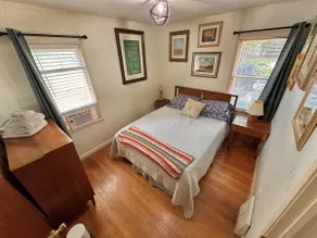 Creative Rest Bungalow - Image 3