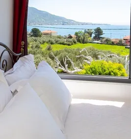 Cozy House with Amazing View and Unique Outdoor! - Image 4
