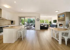 Dromana Grove Spa, Pool, Cinema, Fire Pit, Games Room - Sleeps 16 - Image 2