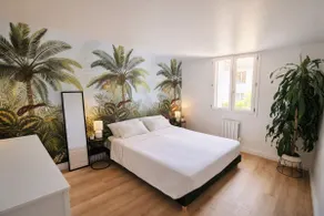 Large air-conditioned 2-bedroom apartment, bedrooms overlooking the garden - Image 3