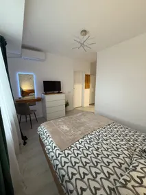 Urban Escape With Free Parking&Wi-Fi - Image 3