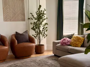 The Lily Pad • Family-friendly • Sleeps 14 • BDL - Image 5