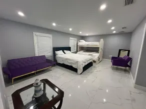 Spacious home in sunny SW Florida - Image 3