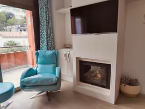 Renovated beachfront apartment - Image 2