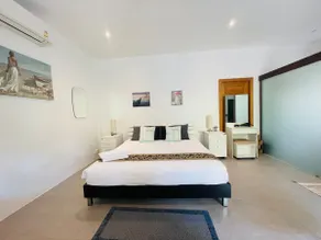 8 a ( balcony) - Image 2