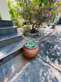 8 a ( balcony) - Image 4