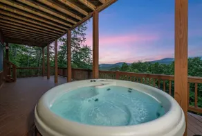 2 Deck Views Pool Table Hot Tub Spacious - Image 4