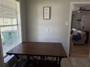 Furnished Cottage with Weekly Rentals Available - Image 5