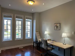 Spacious 5BR Home for Families & Business Travelers - Image 4