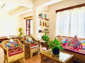 Spacious Home near MG Marg with open garden - Image 2