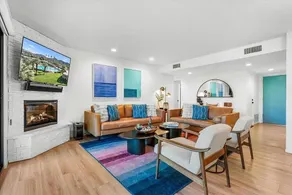 * Spacious Modern Condo blocks from El Paseo * - Image 3