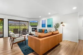 * Spacious Modern Condo blocks from El Paseo * - Image 2