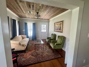 Historic Bungalow! 2bed, 2bath, 2den, Downtown Humble, IAH 8min! - Image 4