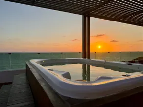 Roof + Jacuzzi + Lofts - Image 5