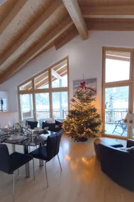Victoria’s Home - duplex penthouse with stunning mountain views - Image 2