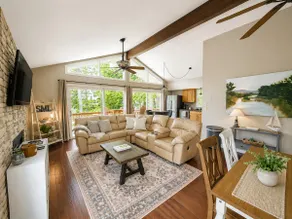 Treetop & Waterfront! Hot Tub, Kayaks, Game Room - Image 3
