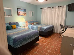 Pool/Beach View Condo - Image 3