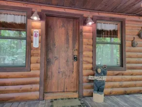 Beavers Hideaway: Sleeps 6 - Image 2