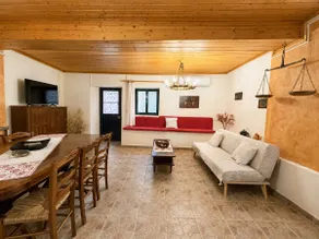 Kansoneta-Traditional Mansion in Gastouri Village - Image 2
