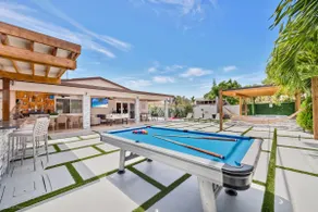 Sunshine 6BR Villa • Jacuzzi/Chill Yard/Games - Image 3