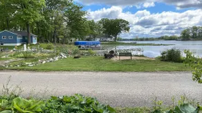 Lake Access + Hot Tub + Sauna + BBQ + Kayaks - Image 2