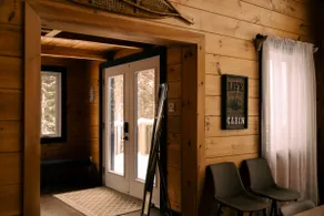 Cozy cottage + hot tub and fireplace - Image 5