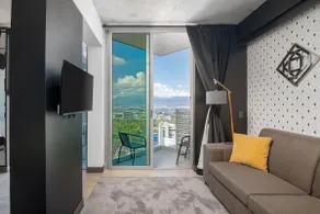 The Designer’s Nook - Urban Chic Living - Image 2
