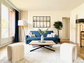 Near Eiffel Tower - King size beds - Free parking - Image 2