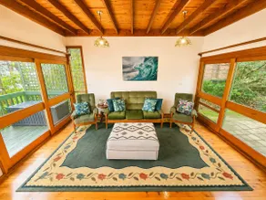 Cottage On The Lake - Image 3