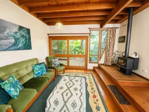 Cottage On The Lake - Image 2