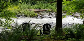 Mt. Pilchuck/ Stilly Riverfront Lrg. Cabin. - Image 4