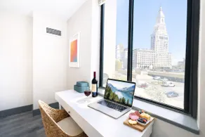 Hartford Home w/ Skyline Views near Bushnell Park! - Image 3