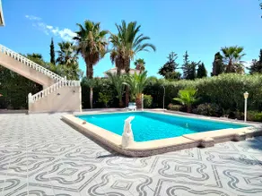 House with private pool - Image 3