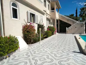 House with private pool - Image 5
