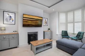 Spacious, High Spec & Modern - Image 3