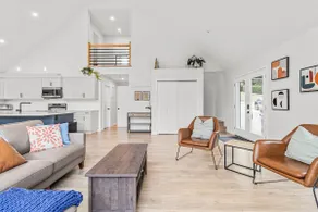 Luxury Modern Farmhouse in Blind Bay - Image 4
