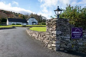 Bedrock House, Sea Views, Mountain Views, Gardens - Image 5
