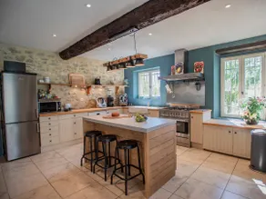 Renovated farmhouse with private pool - Image 2