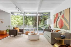 Luxury Redwood Retreat • Walk to Mountain Terrace - Image 4