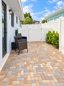 Gorgeous King Bed + Private Yard • 5 Min to Beach - Image 4