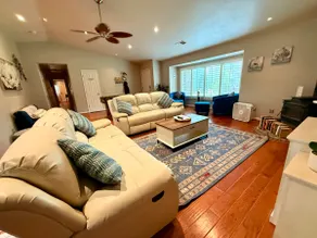Picayune Retreat: Spa/EV/Play-Structure/Pet-loving - Image 3
