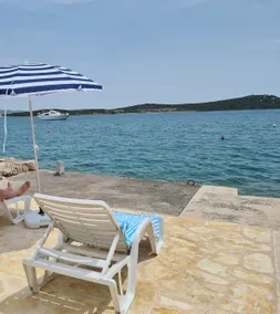 Authentic Mediterranean Apartment 30m from sea - Image 3