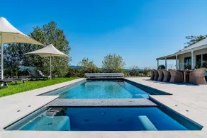 Oaklands Estate -stylish, pet friendly home on 10 acres with pool, spa, firepit. - Image 3