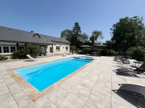 Property with Seine view and outdoor pool - Image 2