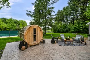 Evergreen Retreat – Climbing Wall, Hot Tub & Sauna - Image 2