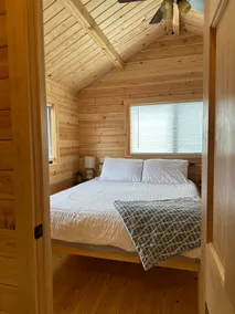 Rivers Edge Cabin: canal access, kayaks & fire pit - Image 5