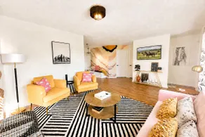 Boho-Glam Bungalow, Fenced Yard, 2 Kings - Image 4