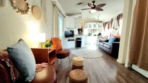 Avon Park: Boho Chic Retreat - Image 2